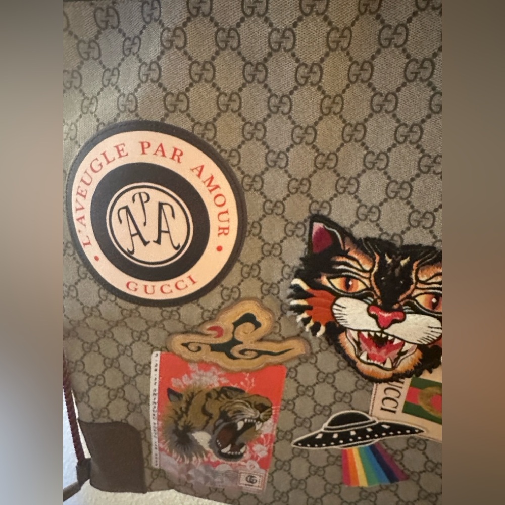 GUCCI Soft GG Supreme Monogram Courrier Drawstring Backpack - Picture 6 of 8